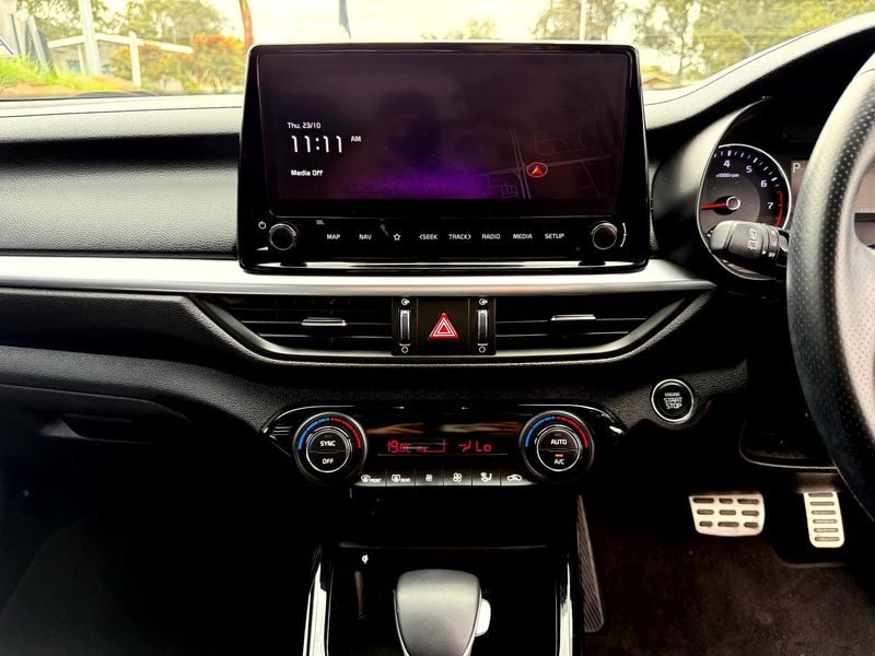 2022 Kia Cerato GT Auto MY22 Photo 16
