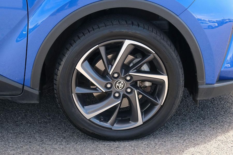 2020 Toyota C-HR Koba Auto 2WD Photo 6