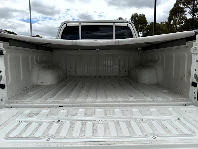 2020 Toyota Hilux SR Auto 4x4 Double Cab Photo 6