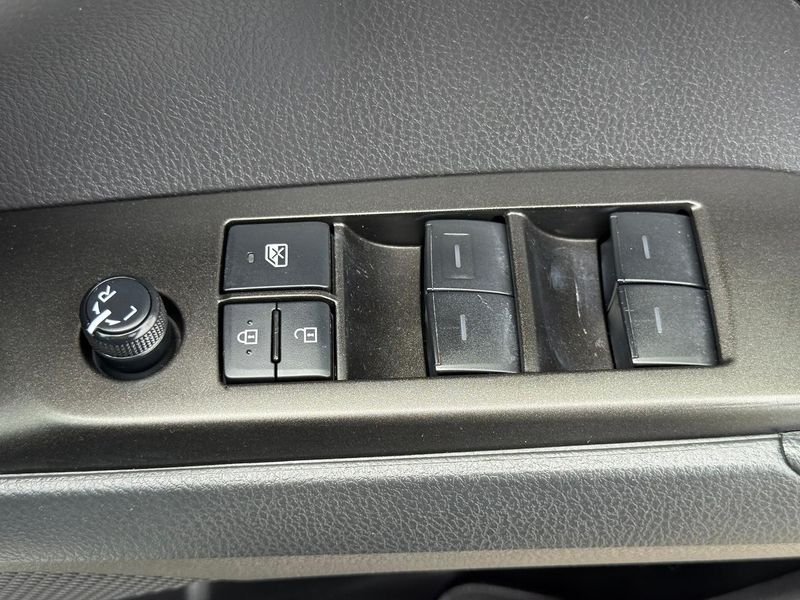 2021 Toyota Camry Ascent Auto Photo 19