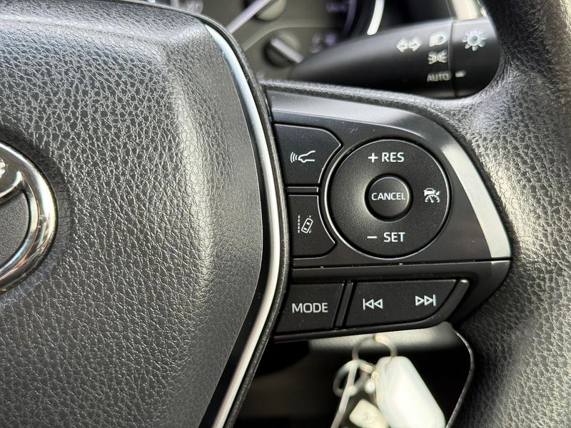 2021 Toyota Camry Ascent Auto Photo 18