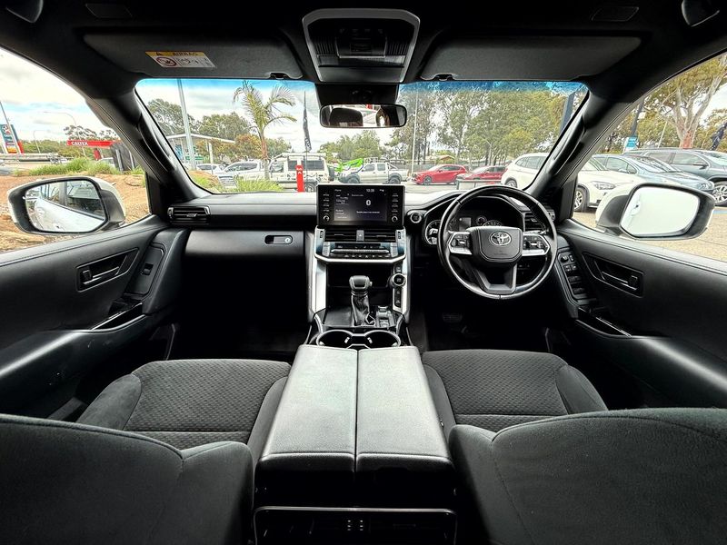 2023 Toyota Landcruiser GX Auto 4x4 Photo 12