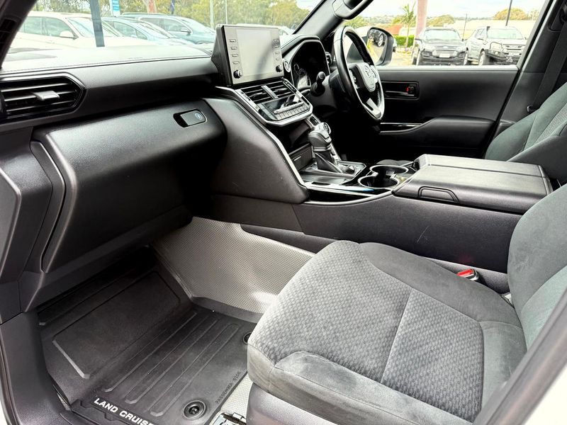 2023 Toyota Landcruiser GX Auto 4x4 Photo 11