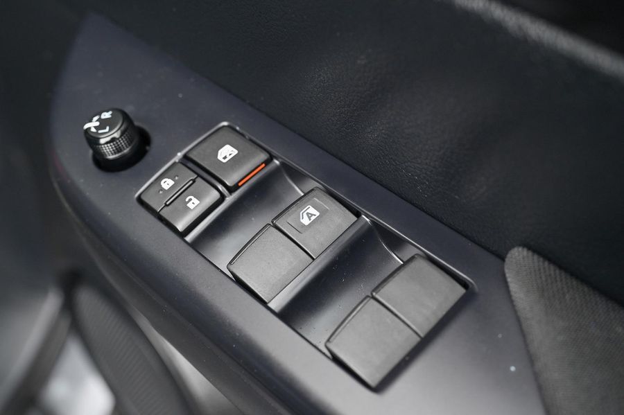 2022 Toyota Hilux SR Auto 4x4 Double Cab Photo 14